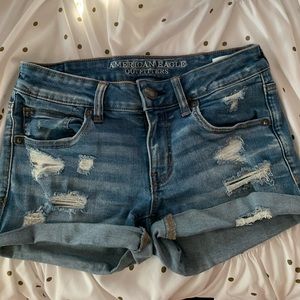 American Eagle Ripped Jean Shorts Size 6